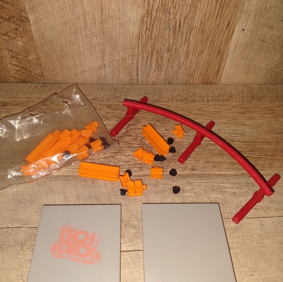 Vintage and New Tech Deck Lot - Picture 14 of 15